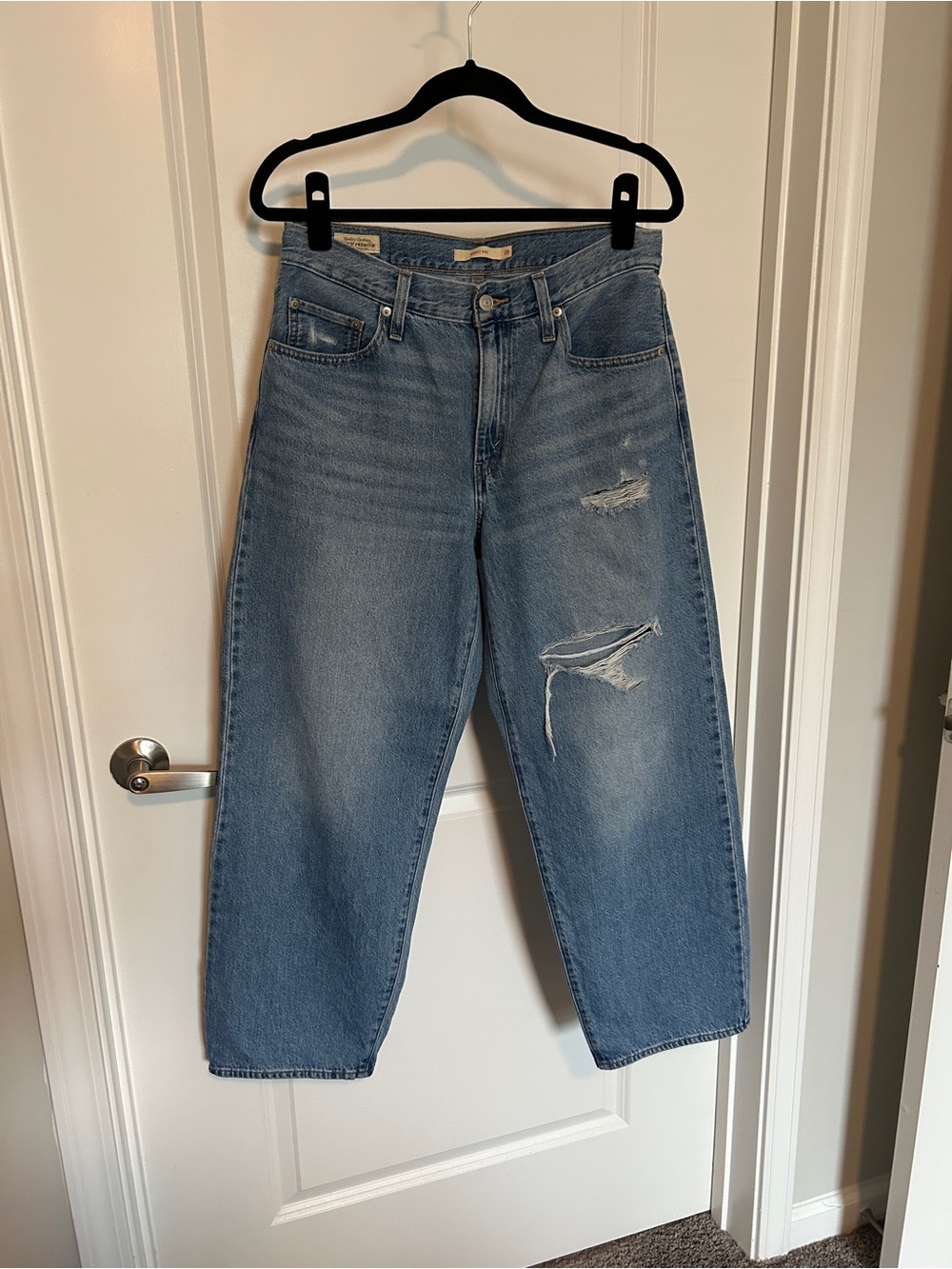 Levi’s baggy dad jean